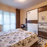 Primorski 2bdrm Apartment