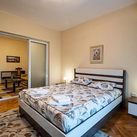 Lägenhet Primorski 2bdrm