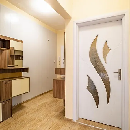 Primorski 2bdrm * Varna