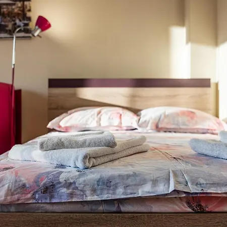 Primorski 2bdrm Lejlighed