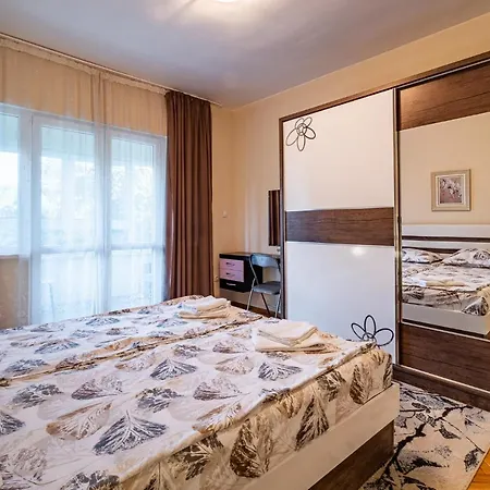 Primorski 2bdrm Lejlighed