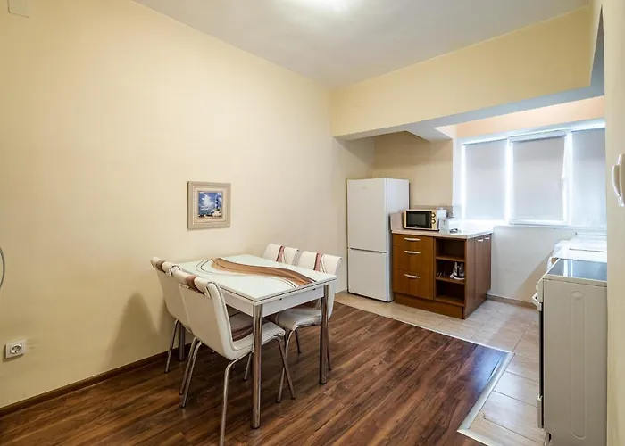 Primorski 2bdrm Appartamento