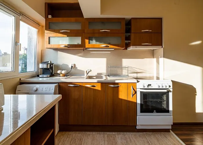 Primorski 2bdrm Appartamento *